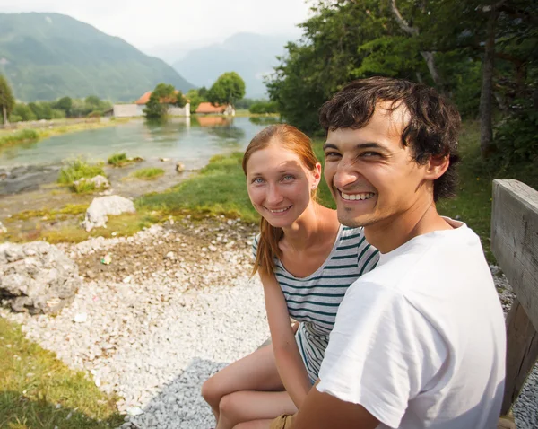 Glückliches Paar — Stockfoto