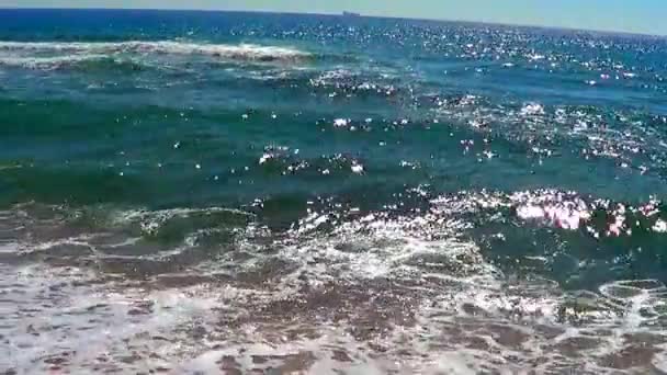Dalgalar ile deniz manzarası — Stock videók