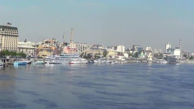 Bağlantı noktasında nehir Dnepr, Kiev, Ukrayna