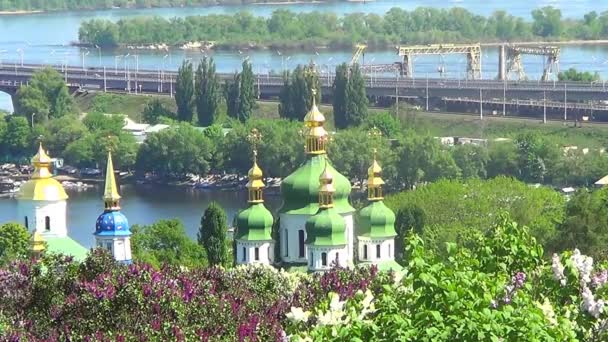 Klášter Vydubitsky Saint Michael, Kyjev, Ukrajina — Stock video