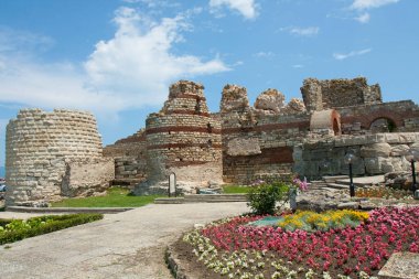 Kentin eski tarihi merkezi Nesebar 'ın kalıntıları, UNESCO Dünya Mirası sahası, Nesabar, Bulgaristan.