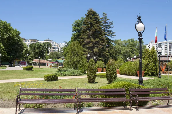 Sea promenade, Golden Sands resort, Bulgaria — Stock Photo, Image