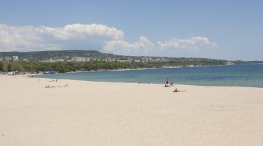 VARNA, BULGARIA - 11 Mayıs 2015: Şehir plajı.