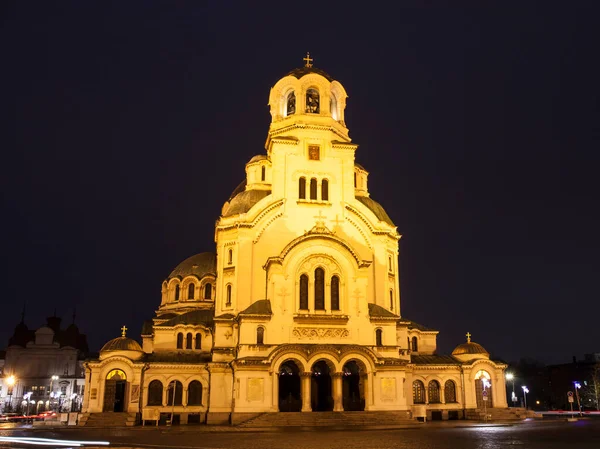 Katedralen Alexander Nevsky på natten, huvudkatedralen i Bulgarien, Sofia, Bulgarien. — Stockfoto