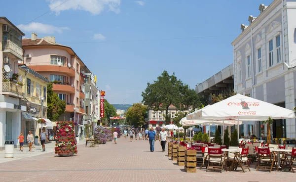 Knyaz Boris Boulevard Main Touristic Street City Centre Varna Bulgaria — 图库照片