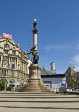 Lvov, Adam Mitskevich anıt