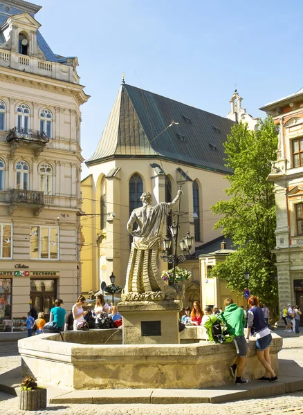 Lviv, Ukrayna, Çeşme Neptün — Stok fotoğraf