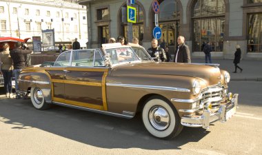 Retro araba chrysler