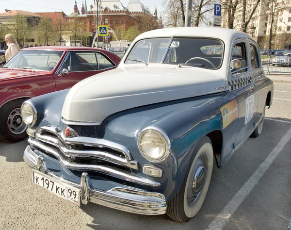 Retro samochodów Pobieda — Zdjęcie stockowe