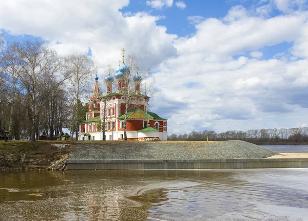 Uglich, iglesia del príncipe Dmitriy sobre sangre —  Fotos de Stock