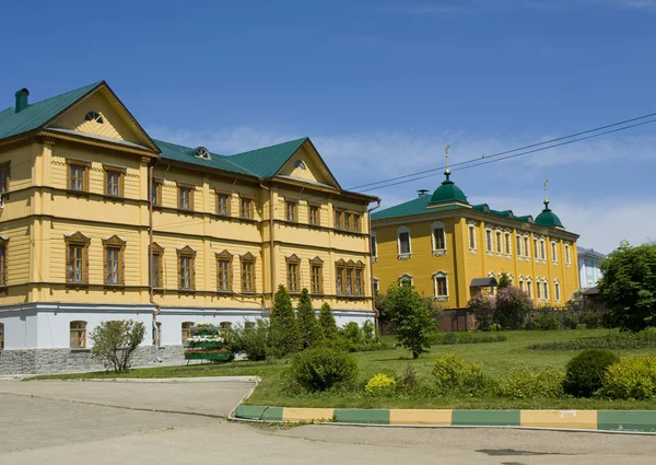 Casa de madera en el convento de Diveev, Rusia — Foto de Stock