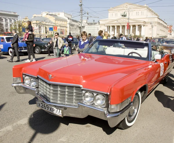 Retro samochodów cadillac — Zdjęcie stockowe