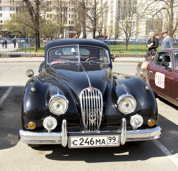 Retro car jaguar — Stock Photo, Image