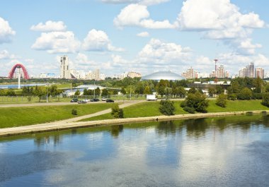 Moskova, Dinamo ve Picturesque Köprüsü Stadyumu