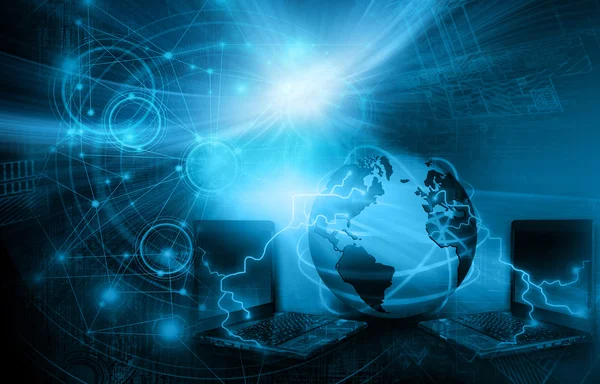 Лучший интернет-проект глобального бизнеса. Глобус, светящиеся линии на технологическом фоне. Синим размытием синего цвета отмечены смартфоны, Wi-Fi, интернет, телевидение, мобильная и спутниковая связь. — стоковое фото
