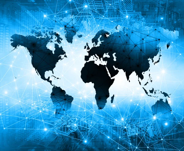 Mapa do mundo sobre um fundo tecnológico, linhas brilhantes símbolos da Internet, rádio, televisão, comunicações móveis e por satélite . — Fotografia de Stock