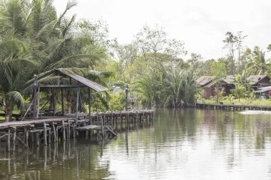 Klongdan River ahşap köprü