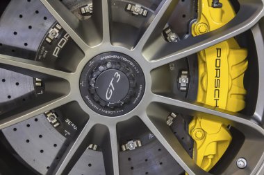 Porsche tekerlek