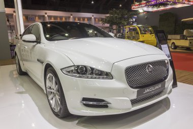 jaquar xj otomobil