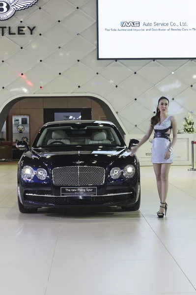 Bentley de nieuwe vliegende uitloper auto — Stockfoto