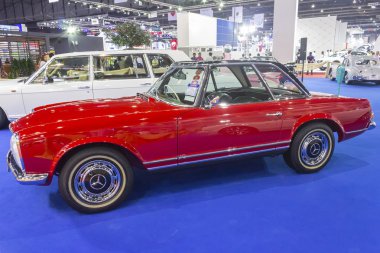 Mercedes-benz 280 sl 1971 araba