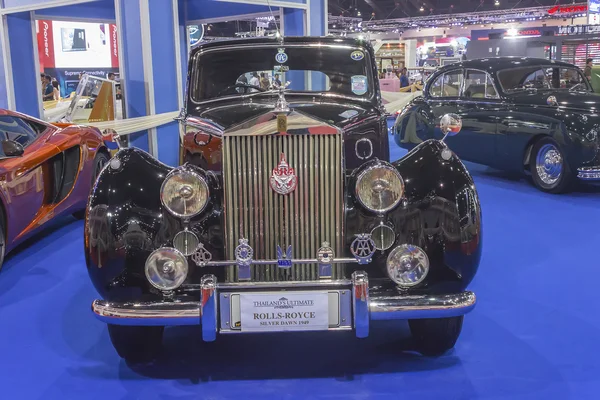 Το rolls royce αυτοκίνητο ασημένια αυγή 1949 — Φωτογραφία Αρχείου