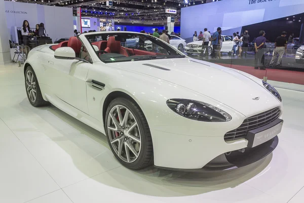 Aston martin v8 vantage roadster carro — Fotografia de Stock