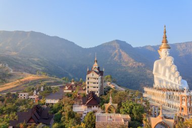 phasornkaew Tapınağı