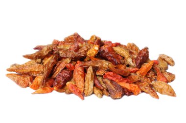 kurutulmuş biber beyaz arka plan üzerinde izole