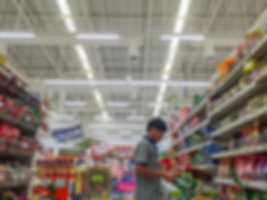 Bulanık süpermarket mağaza iç defocused