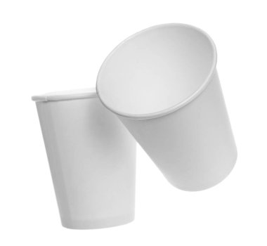 Arkaplanda izole edilmiş boş beyaz kağıt bardağı gruplandırma yolu