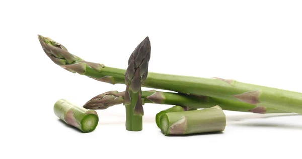 Verse Asperges Spruiten Plakjes Geïsoleerd Witte Achtergrond — Stockfoto