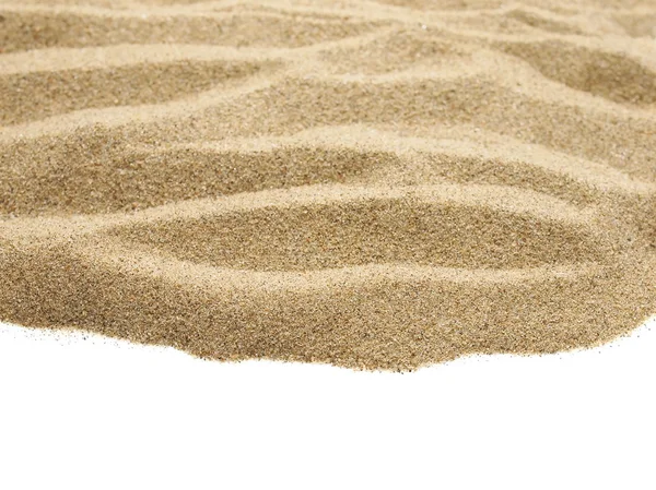 Pila desierto arena aislada sobre fondo blanco — Foto de Stock