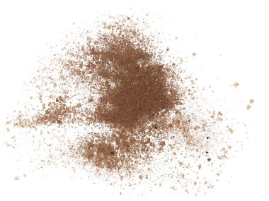 kırpma yolu ile beyaz arka plan üzerinde izole makro yığın toprak