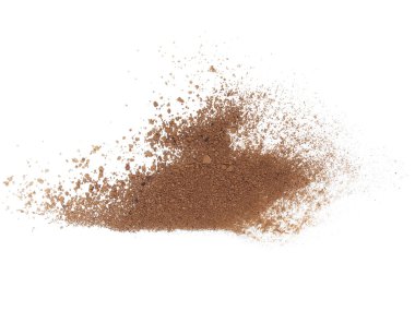 kırpma yolu ile beyaz arka plan üzerinde izole makro yığın toprak