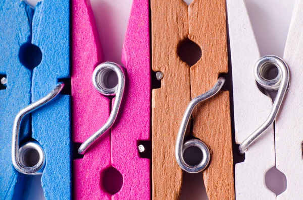 Ahşap clothespins dönüştürün — Stok fotoğraf