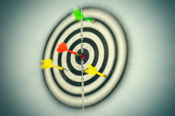 Dartboard with arrow — Stock Photo, Image