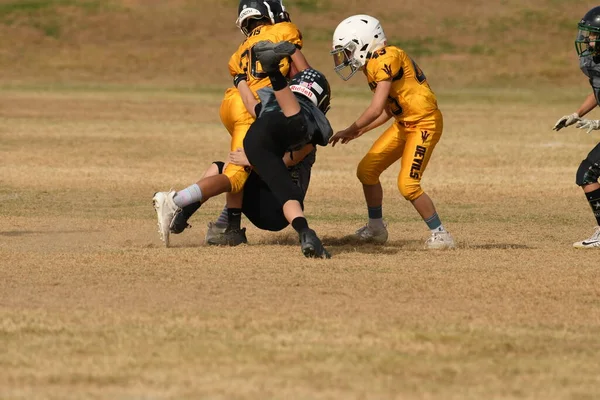 Children Playing Pop Warner Local League Learning Skills Playing Guides — Stock Photo, Image