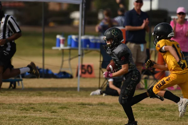 Children Playing Pop Warner Local League Learning Skills Playing Guides — Stock Photo, Image