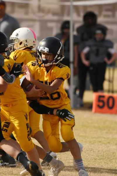 Gyerekek Játszanak Pop Warner Egy Helyi Bajnokságban Megtanulják Készségek Játék — Stock Fotó