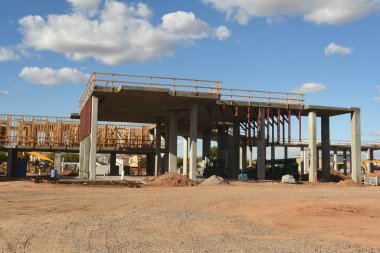 Gilbert, Arizona 'da yeni apartman inşaatı devam ediyor..