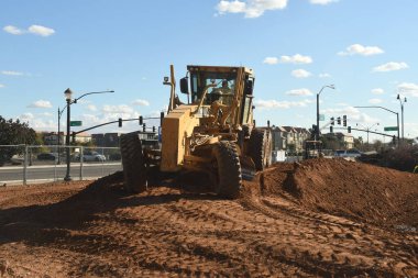 Gilbert, Arizona 'da yeni apartman inşaatı devam ediyor..