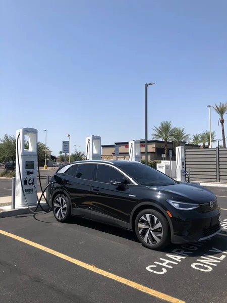 Charging Electric Car Battery Location Shopping Center Arizona — Stock Photo, Image