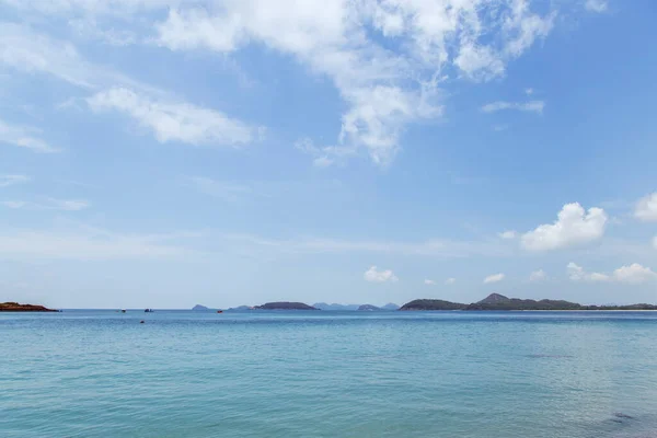 Isola Mare Con Nuvole Cielo — Foto Stock