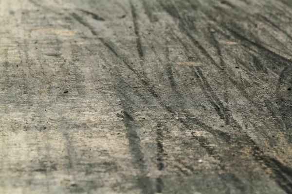 Marcas de pneus na pista de estrada — Fotografia de Stock