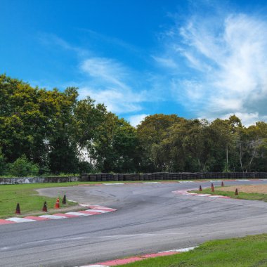 Race track eğrisi