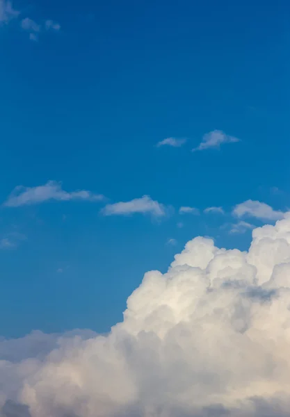 Soft clouds over view — Stock Photo, Image