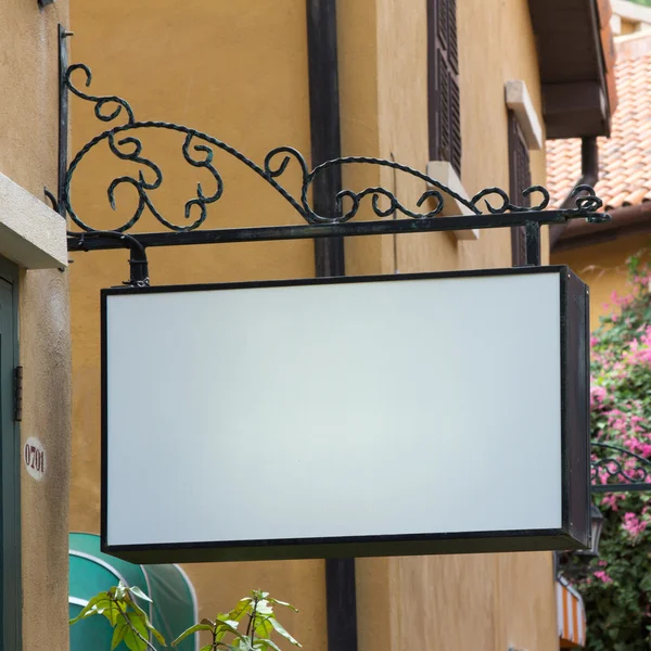 Placa de sinal em branco — Fotografia de Stock