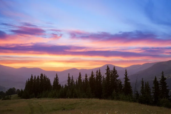 Farbenfroher Sonnenuntergang — Stockfoto