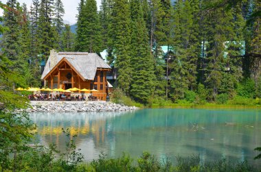 EMERALD LAKE, ALBERTA